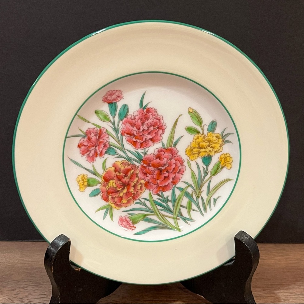 Wedgwood Garden Club Carnation Bread and Butter Plates (4) - Picture 3 of 8